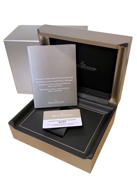 Jaeger-LeCoultre Reverso Classic Large Small Seconds 3858520 Image 4